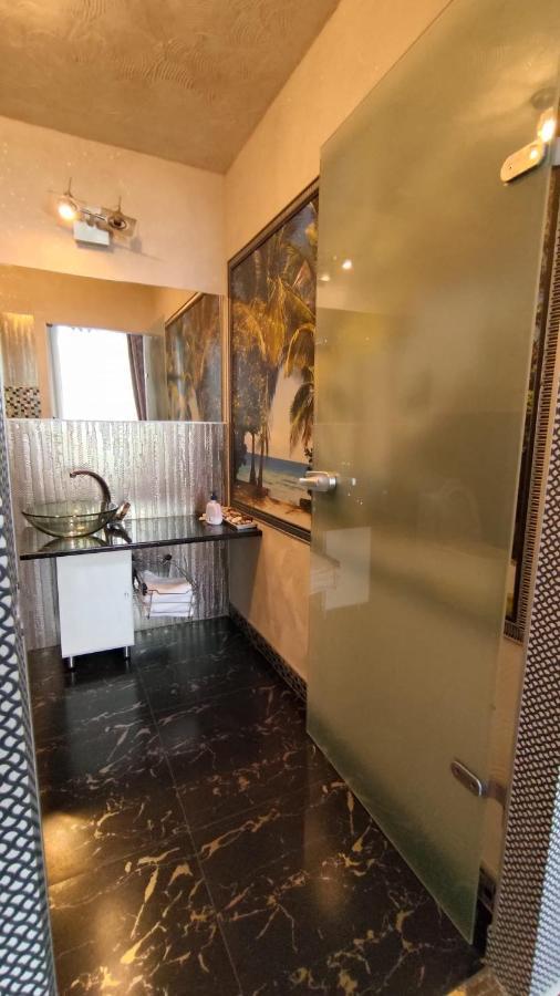 Militari Residence Hotel Chiajna ภายนอก รูปภาพ