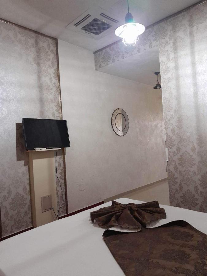 Militari Residence Hotel Chiajna ภายนอก รูปภาพ