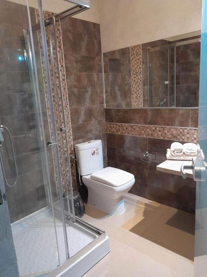 Militari Residence Hotel Chiajna ภายนอก รูปภาพ